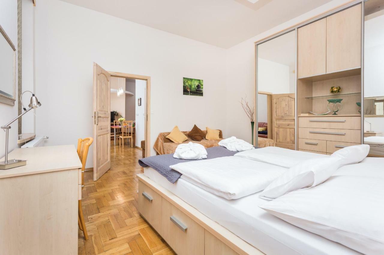 Apartament Avanti Krakkó Kültér fotó