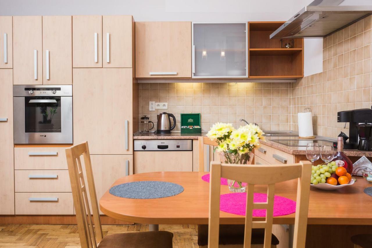 Apartament Avanti Krakkó Kültér fotó